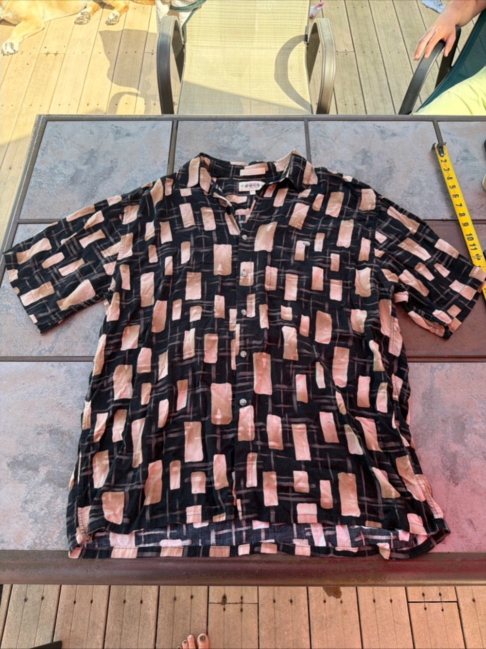 Men's Short-Sleeve Button-Down Shirt — Black with Beige Block Print